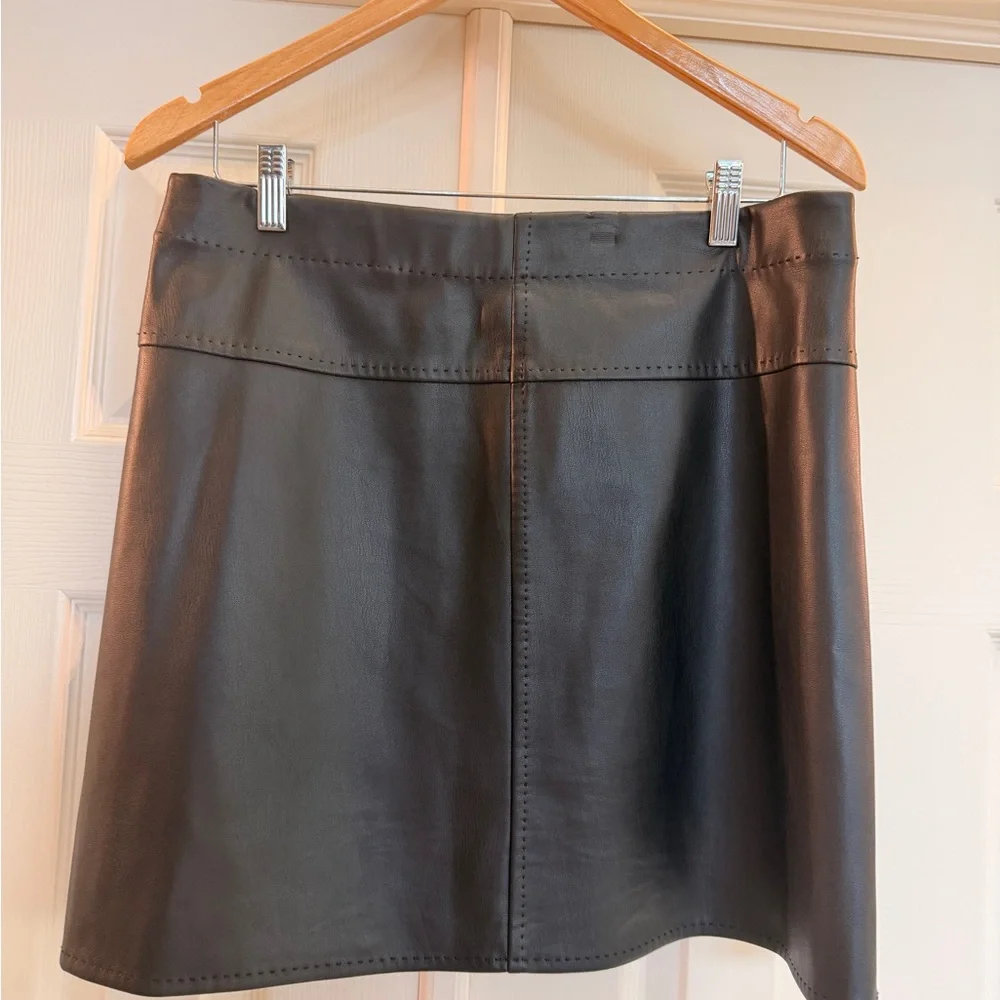 Max Studio Black Faux Leather Skirt L - Picture 5 of 8